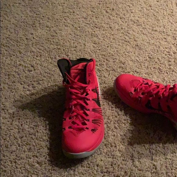 Red Hyper Dunks - Picture 2 of 5